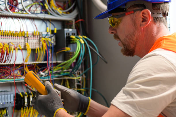 Best Emergency Electrical Repair  in Oconomowoc, WI
